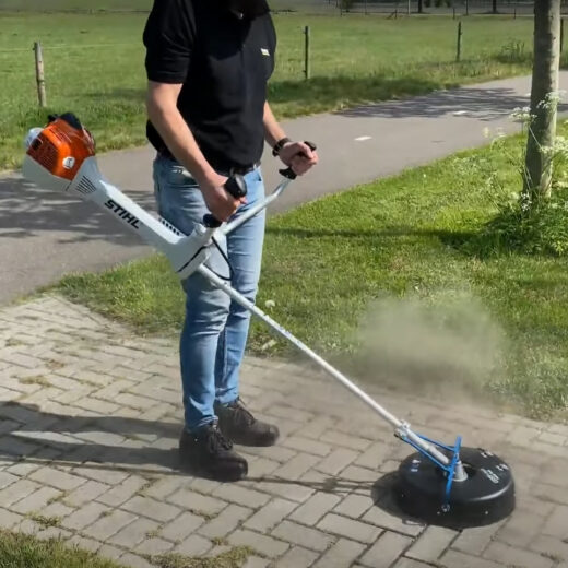 STIHL FS 131 BOSMAAIER+ WEEDGO 2 BORSTEL