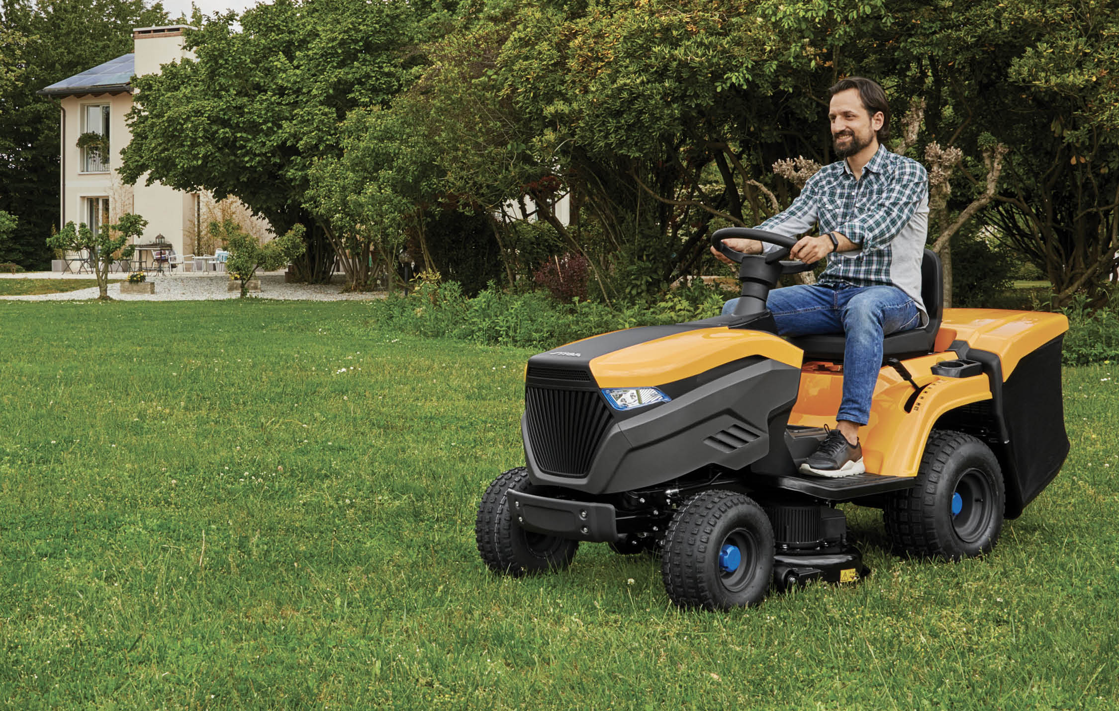 Hoe houd je je zitmaaier in topconditie?