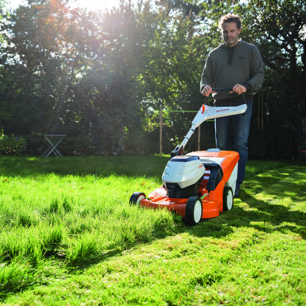 Welke grasmaaier heb ik nodig voor mijn tuin?
