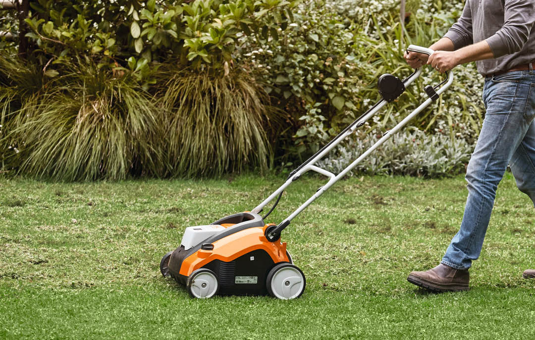 Verticuteermachines