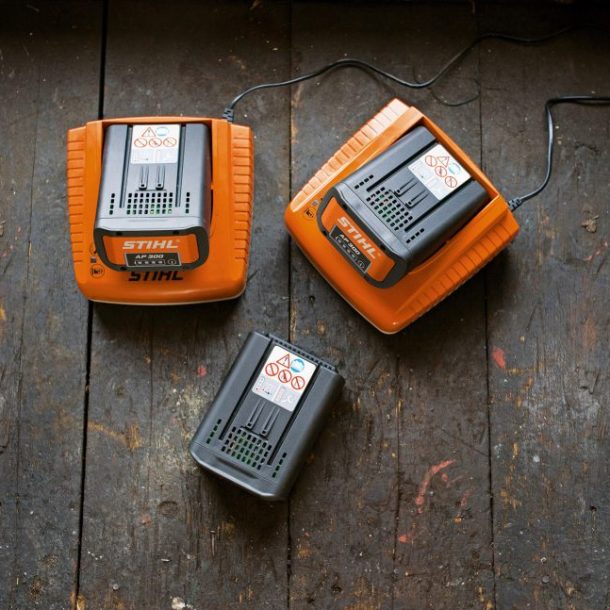 Accu’s opladen tijdens warm weer: zo houd je ze in topconditie